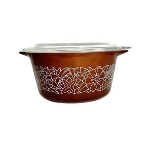 Vintage Pyrex Woodland Brown 473-B 1 QT Casserole Dish With Lid 470-C10